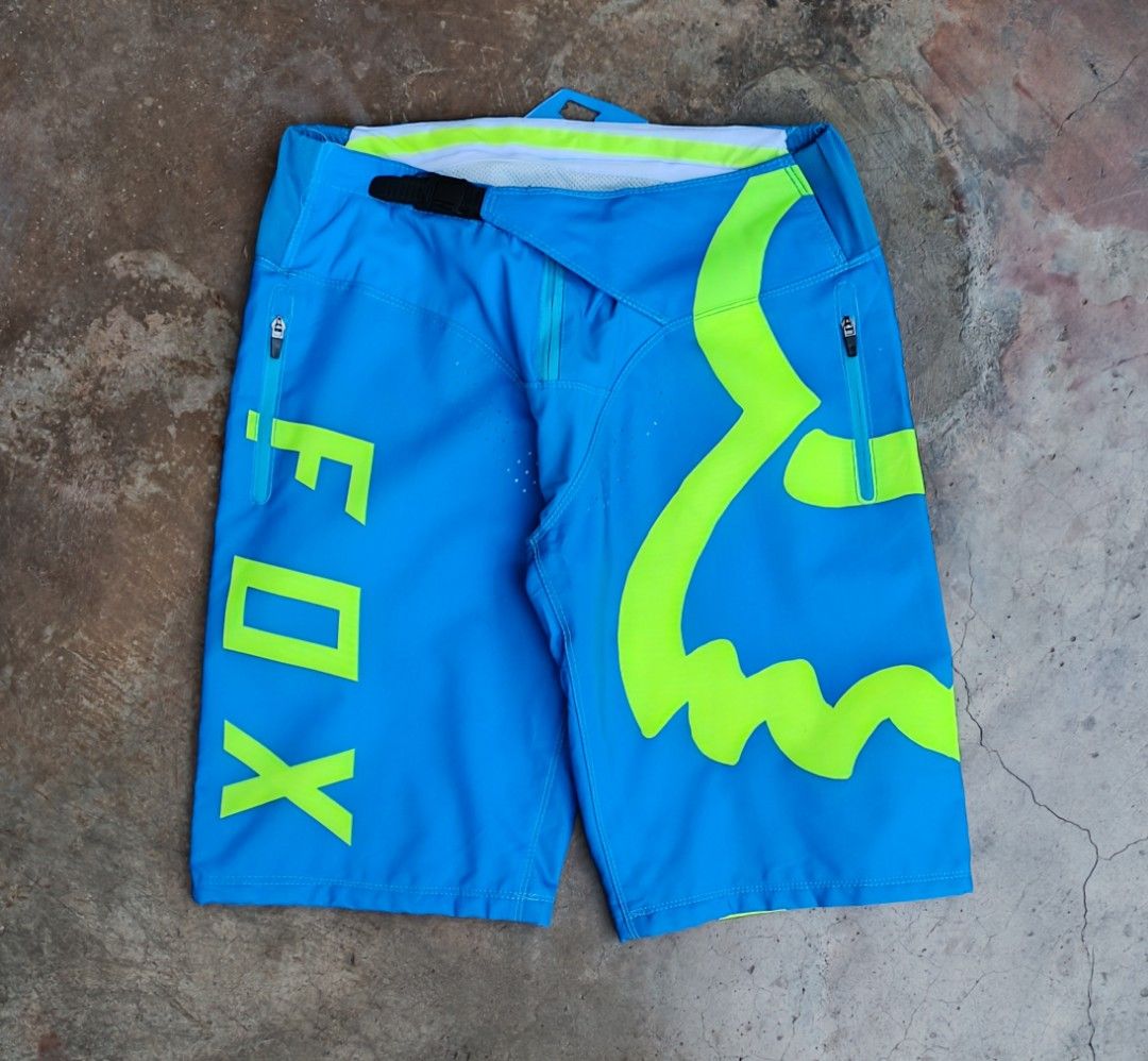 Fox Racing Demo Riding short (Category: Shorts) located in Davao. Submitted by st333tcartel (Listing ID 1459769485, Image 1). Description: Size 36 Waist 32-36 Length 22.5 Leg opening 11 Issue:slight washable stain check last two pics..