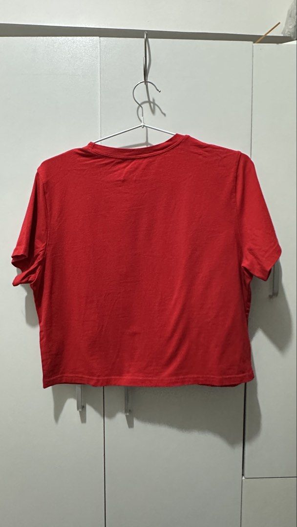 [FREE ITEM] Shein Red Cropped Top❗️Read description (Category: Others Tops) located in Manila. Submitted by herr.boutiqu3.2 (Listing ID 1459790791, Image 2). Description: ❗️BUY 1 of the items FOR SALE to get 1 of the free items. Visit profile for both available items for sale and for free. Note: Measurements when laid flat Shoulder- 37cm Bust - 48cm Length - 45cm NO RETURNS.