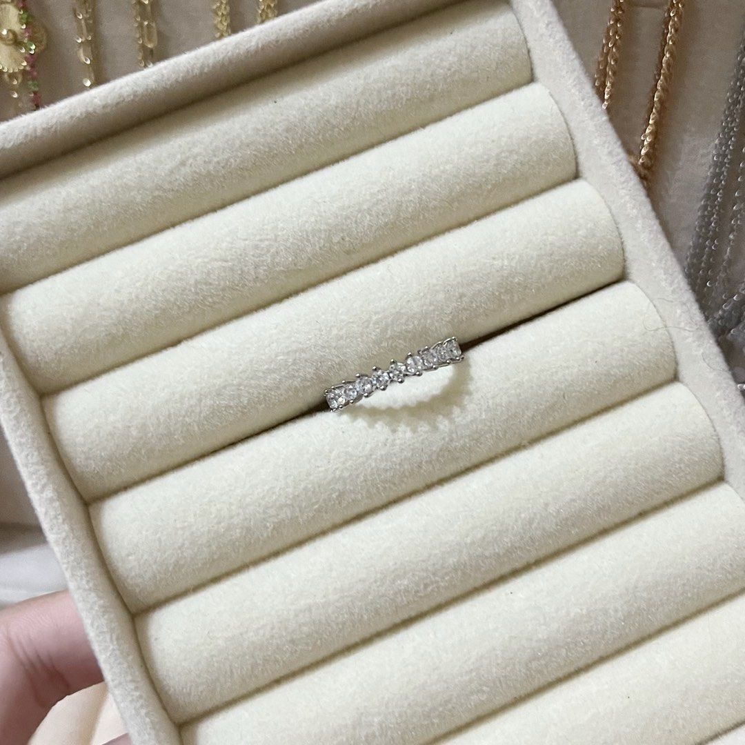 FULL ETERNITY STONE SILVER RING (Category: Rings) located in Talavera. Submitted by curatedbykhy (Listing ID 1459817924, Image 1). Description: ✨ ITEM DESCRIPTION ✨ size: 6 • All items posted are handpicked/curated by me, so you can assure that all items are top-notch quality. • Not easy to tarnish — fashion jewelries may still tarnish over time depending on usage. If you’re looking for lifetime jewelry, real gold is recommended. • Gold color loo