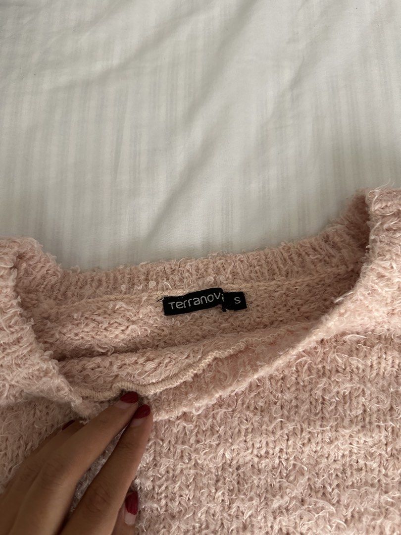 Fuzzy Light Pink Terranova Sweater Longsleeve (Category: Coats, Jackets and Outerwear) located in Quezon City. Submitted by tangled8 (Listing ID 1459746832, Image 2). Description: .