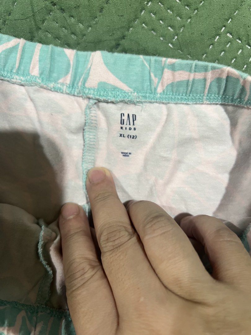 Gap kids shorts (Category: Babies & Kids Fashion) located in Paranaque City. Submitted by arianem031087 (Listing ID 1459772042, Image 2). Description: Age: 3/4/5/6.