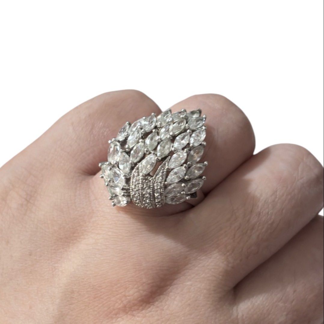 Geometric Zirconia Ring (Category: Rings) located in Paranaque City. Submitted by dalle_closet (Listing ID 1459725194, Image 1). Description: ang pretty nito size: 8.