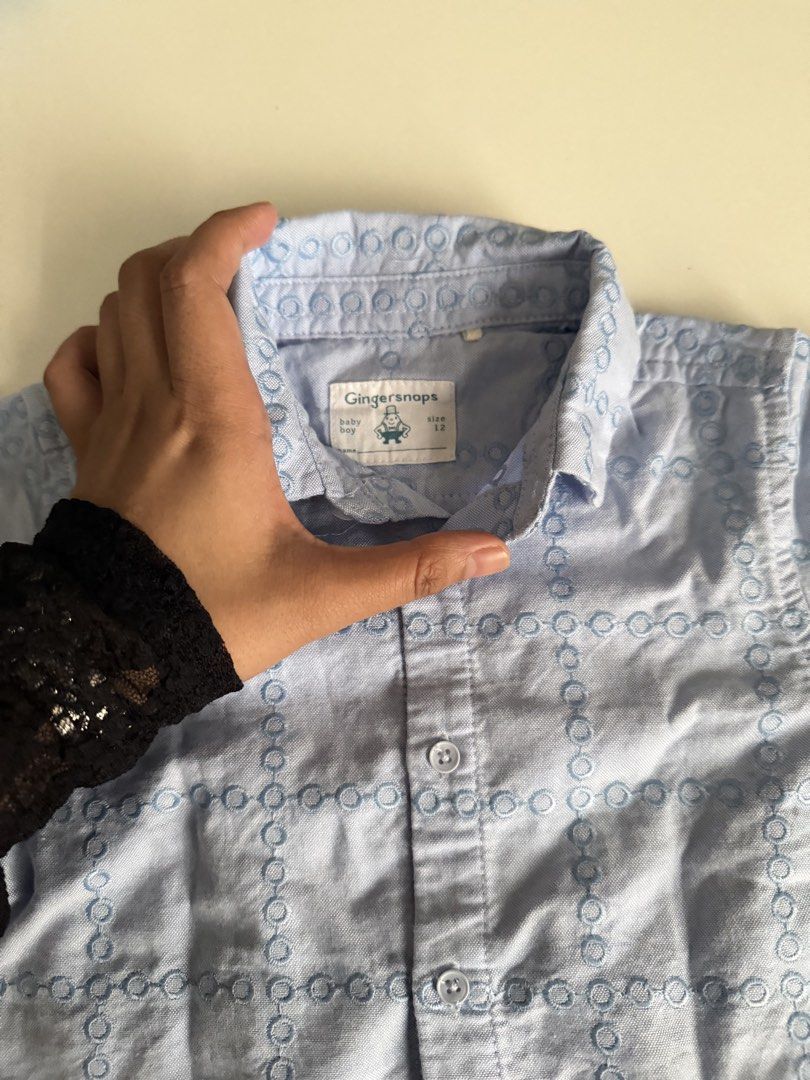 Gingersnaps Terno 1-2 yrs old (Category: Babies & Kids Fashion) located in Caloocan City. Submitted by ai_declutter (Listing ID 1459821249, Image 3). Description: May stain lang ang short sa likod but the polo is barely new.