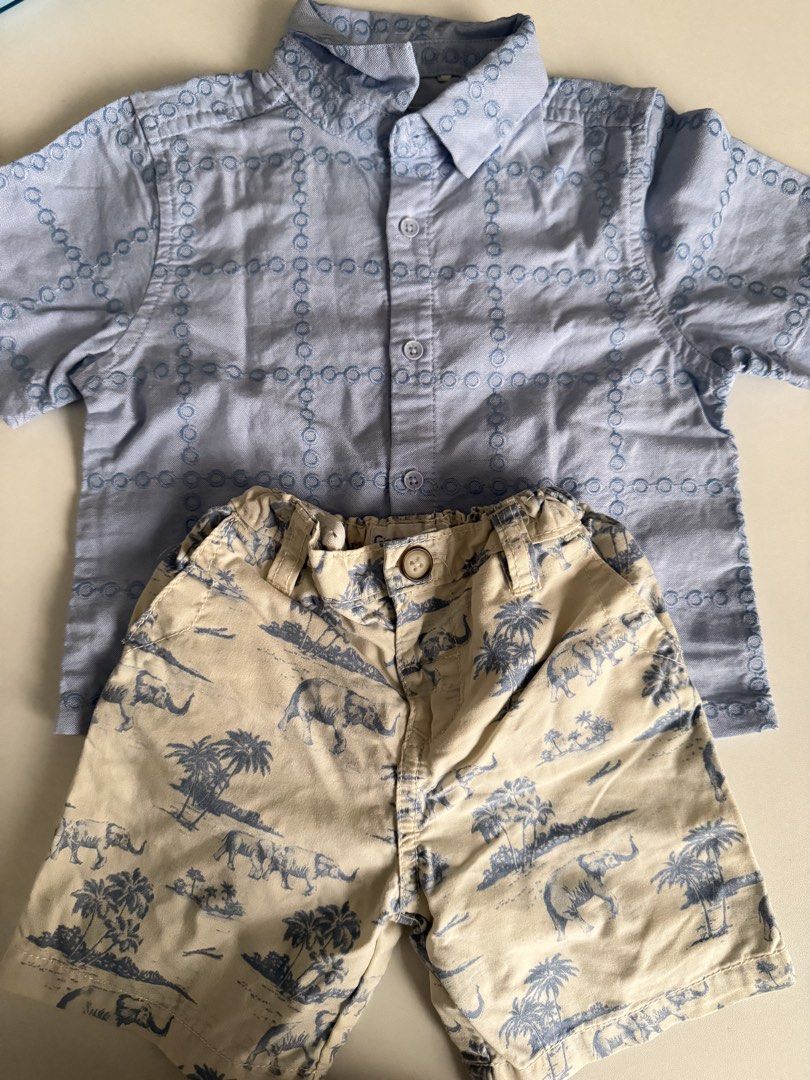 Gingersnaps Terno 1-2 yrs old (Category: Babies & Kids Fashion) located in Caloocan City. Submitted by ai_declutter (Listing ID 1459821249, Image 1). Description: May stain lang ang short sa likod but the polo is barely new.