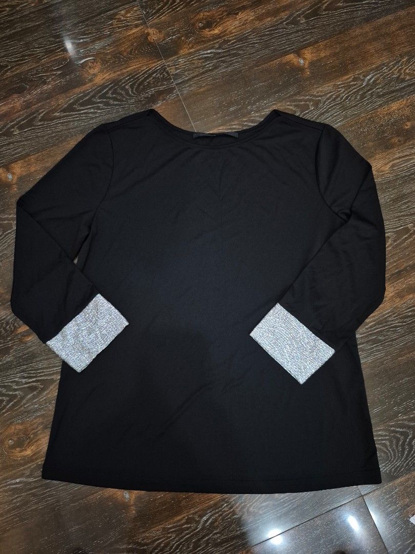 Giordano Ladies Black Blouse (Category: Blouses) located in Santa Cruz. Submitted by deenem (Listing ID 1459709691, Image 2). Description: New with Tag Bust:20(40) Lenght: 26.