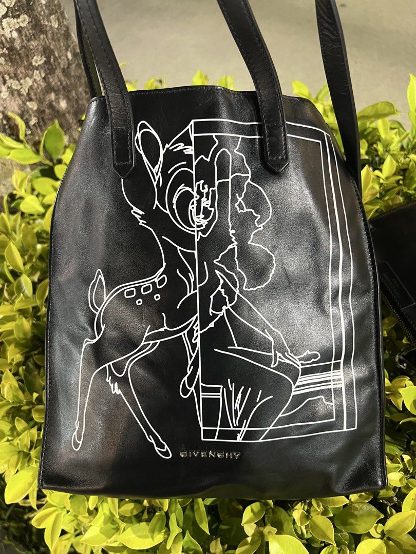 Givenchy Black Bambi Stargate Shopper (Category: Luxury Bags & Wallets) located in Bacolod City. Submitted by novymae23 (Listing ID 1459712935, Image 2). Description: Givenchy Black Bambi Stargate Shopper size Medium Excellent Condition No Issue Authentic .