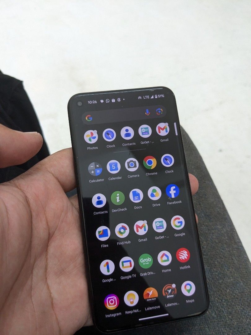 Google Pixel 5 (Category: Google Pixel) located in Kuala Lumpur. Submitted by fadhilx (Listing ID 1459716321, Image 1). Description: - Google Pixel 5 - 128GB Storage - Color: Black - Classic Pixel design with a matte finish back - Compact and comfortable to hold - Ideal for a pure Android experience and great photography - Meetup available in Kuala Lumpur.