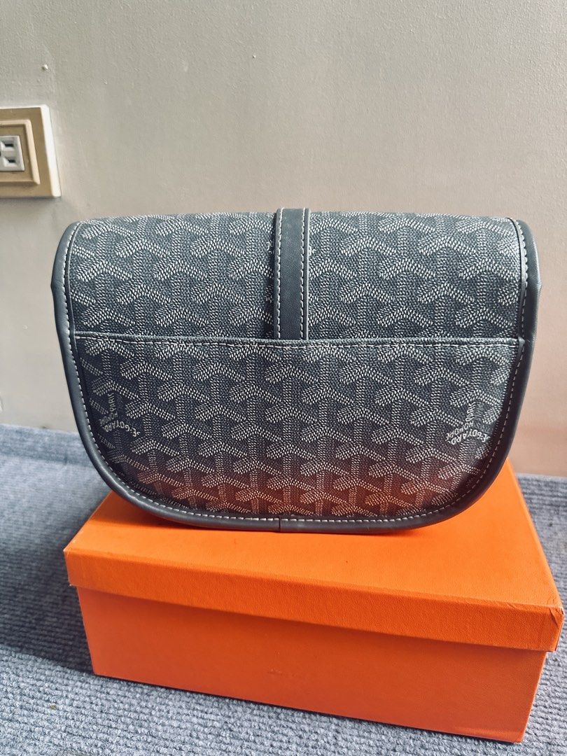 UKAY = Goyard PM Crossbody Bag (Category: Luxury Bags & Wallets) located in Manila. Submitted by royal_vintage_thriftshop (Listing ID 1458597287, Image 3). Description: ONLY BAG Width 21–22 cm height 16–17 cm depth 6–7 cm This product shows signs of use Good condition MOP: G-Cash only Location: Pasay City ( Laramove OR grab is available near Pasay ) NO RETURN /NO EXCHANGE..