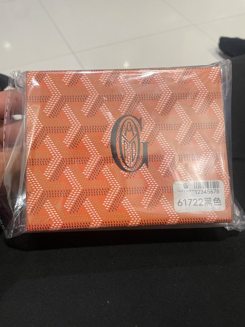 Goyard Wallet (Category: Luxury Bags & Wallets) located in Caloocan City. Submitted by macck.rsl (Listing ID 1459818389, Image 2). Description: .