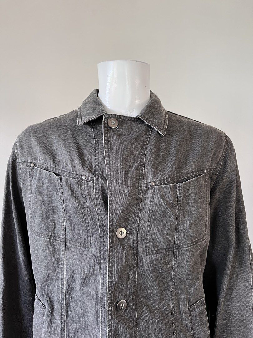 Gray Denim Jacket (Category: Coats, Jackets and Outerwear) located in Laoag. Submitted by revybe (Listing ID 1459722375, Image 3). Description: W:22 L:28.5 Condition: 10/10 swipe to see details Mine - P900 Color may vary due to the lighting in photographs As all of these things are preloved, please limit your expectations and be a responsible buyer.