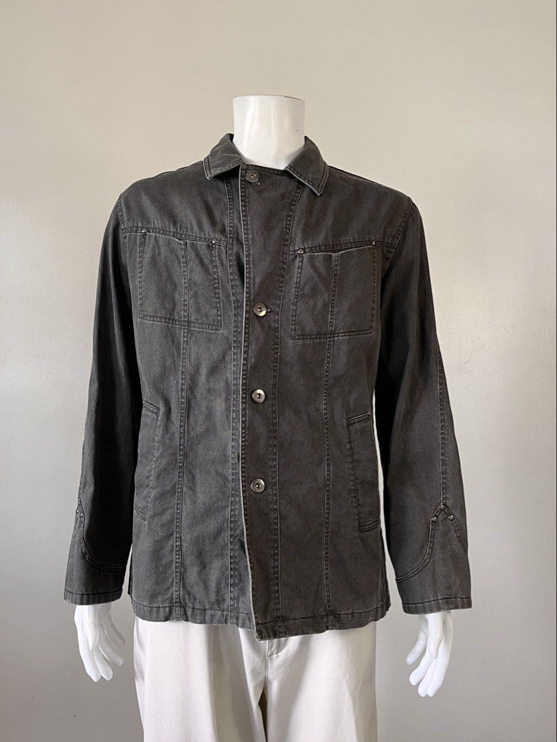 Gray Denim Jacket (Category: Coats, Jackets and Outerwear) located in Laoag. Submitted by revybe (Listing ID 1459722375, Image 1). Description: W:22 L:28.5 Condition: 10/10 swipe to see details Mine - P900 Color may vary due to the lighting in photographs As all of these things are preloved, please limit your expectations and be a responsible buyer.