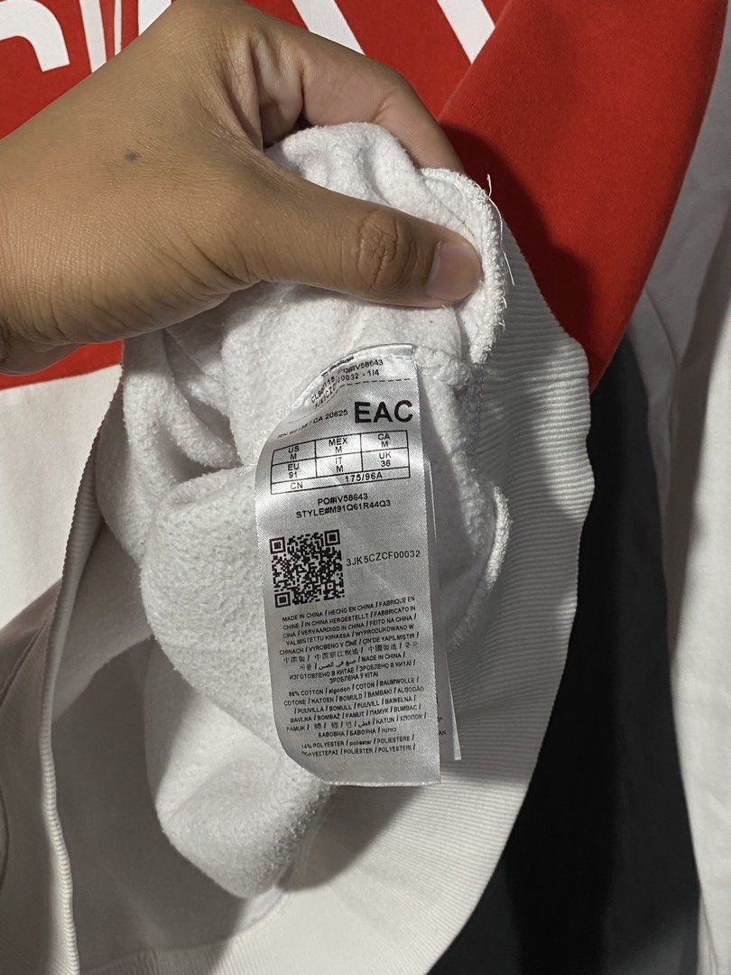 Guess x J Balvin Sweatshirt (Category: Hoodies) located in Calauan. Submitted by thriftsy.fingers (Listing ID 1459885209, Image 3). Description: Guess x J Balvin Sweatshirt - 22 Width | 27.5 Length - No issue - Tight ribbings .