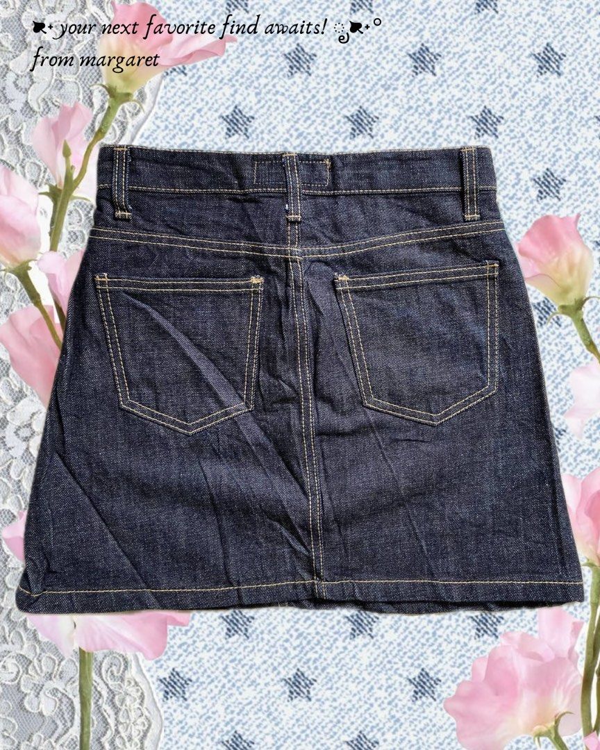 Hard denim skirt🌷 (Category: Skirts) located in Baybay. Submitted by from.margaret (Listing ID 1459828158, Image 3). Description: ౨ৎ Skirt For Sale! 💙 ᥫ᭡. size - 27 ᥫ᭡. length - 15 🚚 We ship nationwide via J&T! (Payment first) Note: ౨ৎ All items are thrifted, so please manage your expectations. ౨ৎ Some items have washable stain. ౨ৎ All items need washing (not ready to wear). ౨ৎ Color may slightly differ due to lighting. ౨ৎ Strictly no cancella