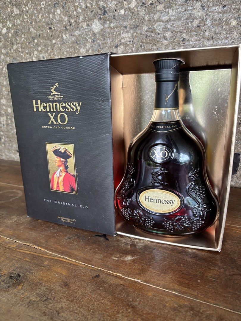 Hennessy XO Extra Old Cognac (Category: Beverages) located in Rizal. Submitted by belladez (Listing ID 1459711195, Image 2). Description: - Authentic Hennessy XO Extra Old Cognac - Bottle is full and sealed - Includes original presentation box - Ideal for collectors or as a premium gift -RFS: too much bottles & cannot drink all.
