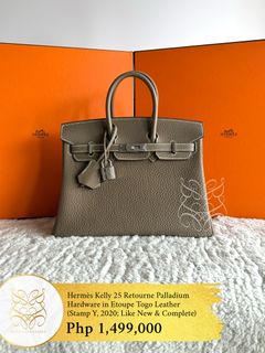 (Category: ) located in . Submitted by belles_lux_closet (Listing ID 1459781954, Image 1). Description: .