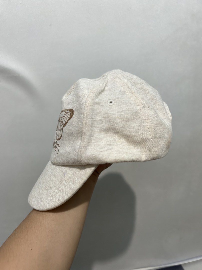 H&M Beige Kids Cap (Category: Babies & Kids Fashion) located in Quezon City. Submitted by jjsurplus_23 (Listing ID 1459837668, Image 3). Description: .