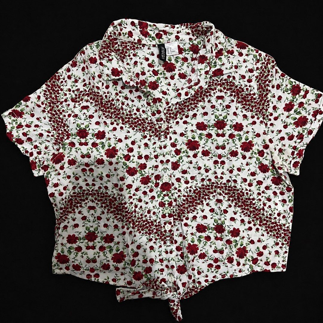 H&M Floral Print Button-Up with Tie Front (Category: Blouses) located in Marikina City. Submitted by prelovedbydee. (Listing ID 1459885606, Image 1). Description: - brand: h&m - features: collared neckline, tie-front detail at hem - tag size (personal estimate: xs-semi m) can negotiate ☺️.