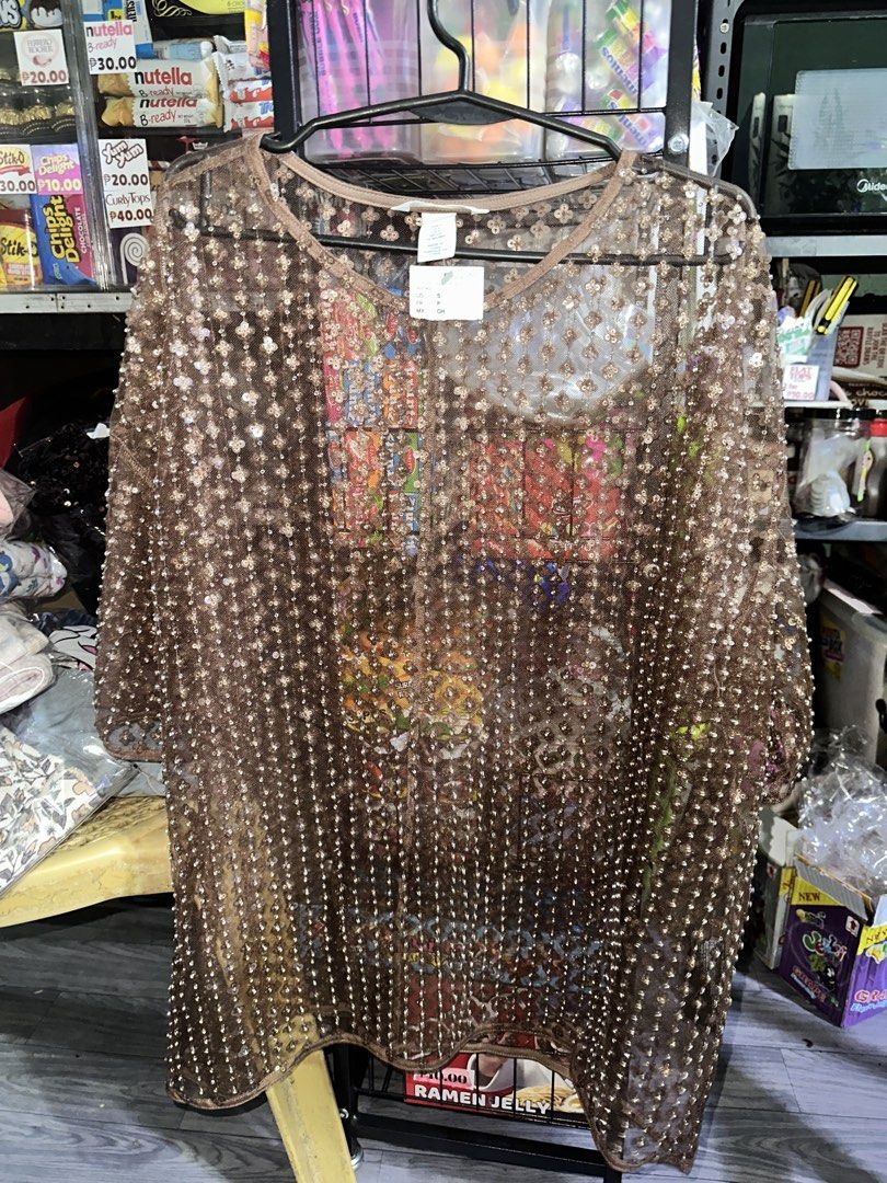H&M Sequined Mesh Top (Category: Blouses) located in Manila. Submitted by edgiedge (Listing ID 1459863417, Image 1). Description: - Brand: H&M - Type: Sheer mesh top - Color: Brown - Embellishment: All-over sparkly sequins - Styling: Great layered over a camisole or bralette - Occasion: Perfect for parties or a night out - Size: S - Condition: Brand new, never worn ₱200 📍Tondo, Manila.