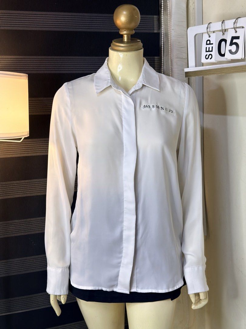 H&M SILK LONGSLEEVES (A53) (Category: Longsleeves) located in Bulacan. Submitted by nicolaiscloset (Listing ID 1459783186, Image 2). Description: .