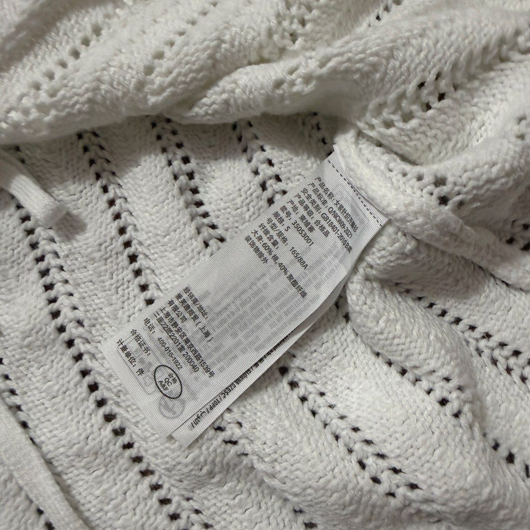 Hollister longsleeve crochet top (Category: Coats, Jackets and Outerwear) located in Pasig City. Submitted by misssynergy1800 (Listing ID 1459745310, Image 3). Description: .