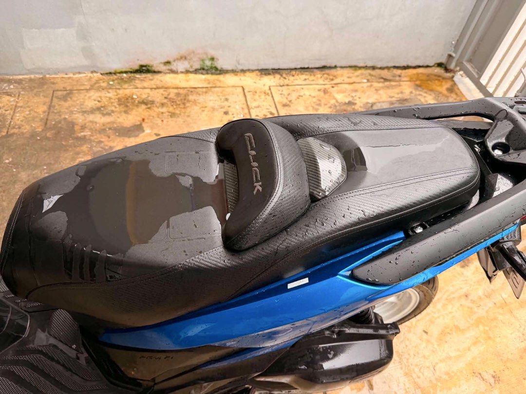 Honda Click 125i Scooter (Category: Motorbikes for Sale) located in Manila. Submitted by swiftstorm.28 (Listing ID 1459798511, Image 2). Description: 🛵 FOR SALE: 2020 HONDA CLICK 125i 💰 PRICE: ₱43,000 📍 Location: Manila ✨ MOTOR DETAILS ✅ 2020 Model ✅ Acquired in 2021 ✅ 23,290 KM ODO ✅ First Owner ✅ Open Deed of Sale ✅ Complete Original OR/CR ✅ Well-maintained ✅ Fresh in & out ✅ No engine issues ✅ Smooth running ✅ Ready to ride 🔧 UPGRADES & AC