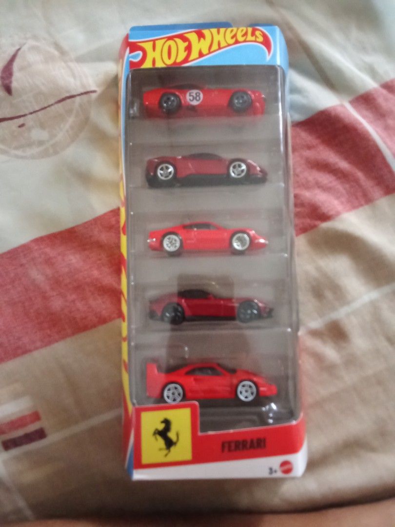 Hot Wheels 2026 Ferrari 5 pack php850 (Category: Vehicle & Diecast Models) located in Quezon City. Submitted by batangisip (Listing ID 1459771646, Image 1). Description: Hot Wheels 2026 Ferrari 5 pack ph850.