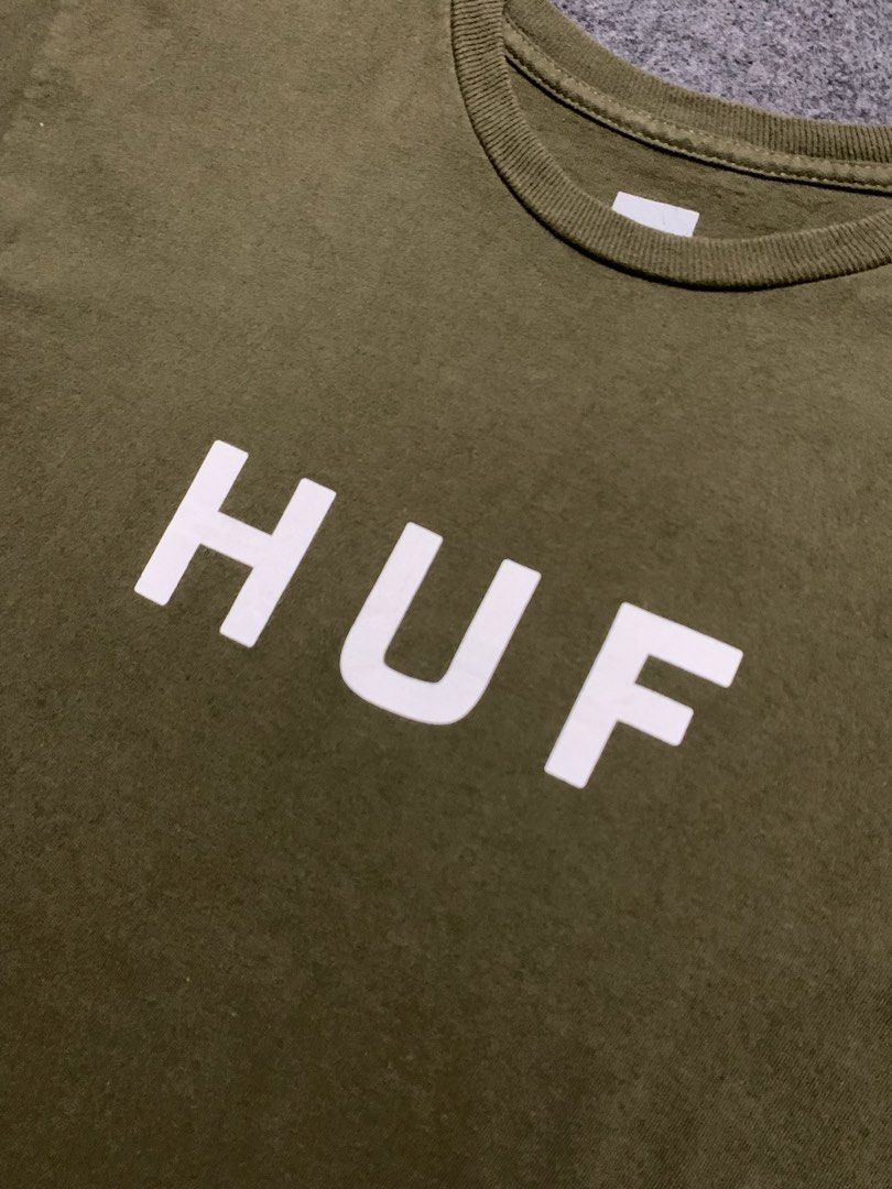Huf Army Green Color Tee (Category: Tshirts & Polo Shirts ) located in Cebu City. Submitted by famadoralt28669 (Listing ID 1459730626, Image 2). Description: Excellent to new Small 18x26.5 Price + sf Details posted Dm📥.