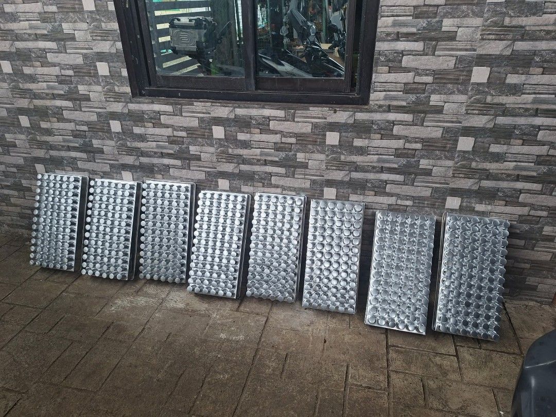 ICE MACHINE (Category: Looking For) located in Quezon City. Submitted by fasttree_d2c5f8 (Listing ID 1459854137, Image 2). Description: ✨ BRAND NEW — 1 MONTH USED ONLY! ✨ ✅Free 5 water filter ✅ 3HP Compressor ✅ Production Capacity: 30 Kilos/Hour ✅ Power Consumption: 3,000 Watts ✅ 220 Volts ✅ Single Phase ✅ Excellent Condition ✅ 1 Month Used ✅ Ready to Use / Pang-business 💯 Ideal for ice-making business, restaurants, resorts, stores, at iba pang 