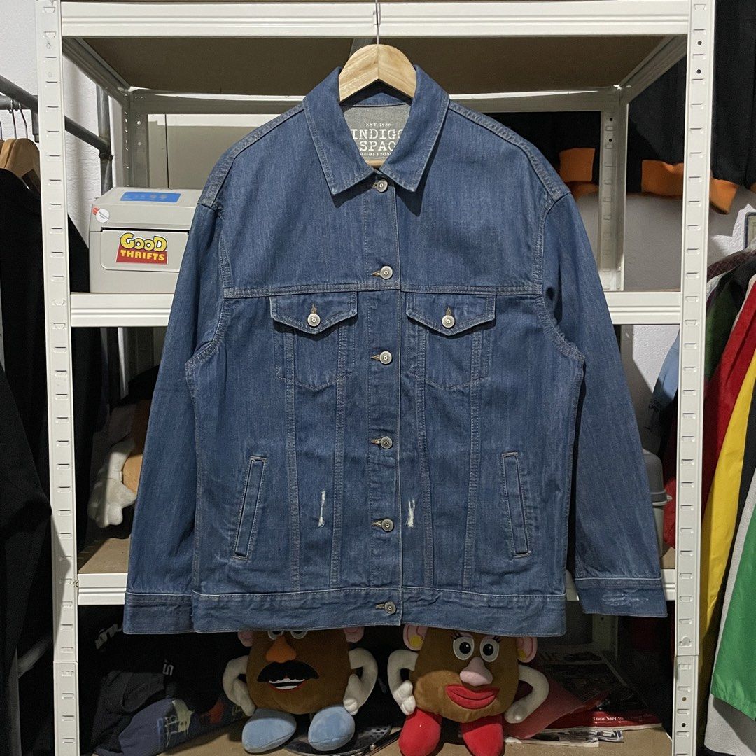 Indigo Spao Denim Jacket 22 x 27.5 (Category: Coats, Jackets and Outerwear) located in Porac. Submitted by good.thriftsph (Listing ID 1459880495, Image 1). Description: Spao Denim Jacket Minimal Distress Design Medium on Tag Brand New Condition Crispy Medium to Large Best Fit Gcash JNT porac .