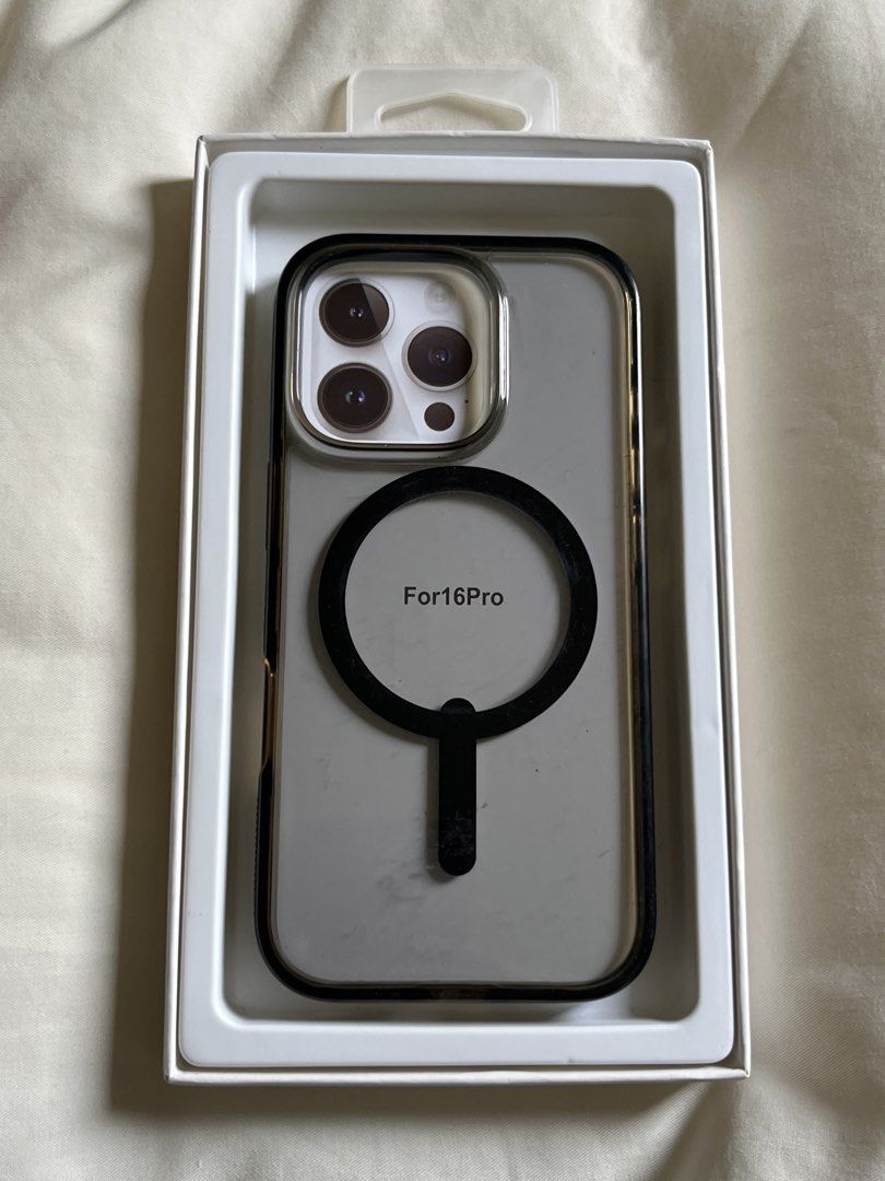 IP16Pro Case (Category: Cases & Covers) located in Pekan. Submitted by dmiaaa790 (Listing ID 1459766764, Image 2). Description: -Zagg Case original for RM 50.00 (can negotiate) -Reason to sell (change phone) -chat first before buying.