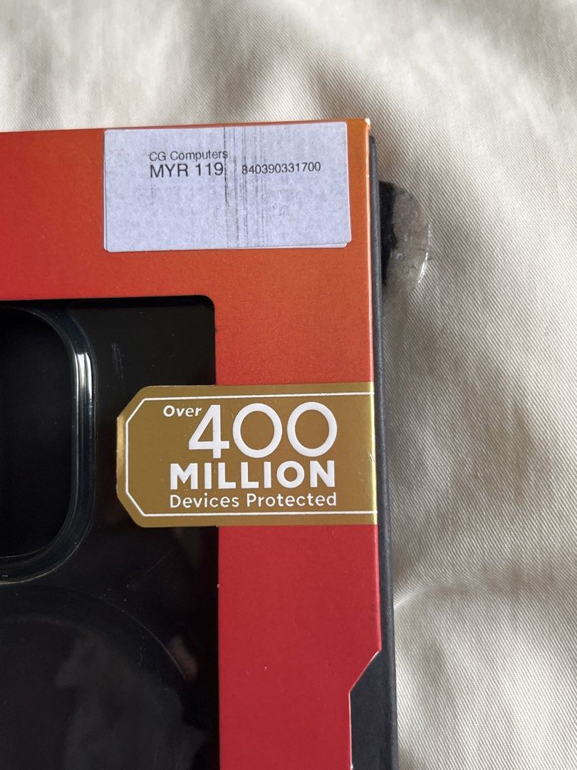 IP16Pro Case (Category: Cases & Covers) located in Pekan. Submitted by dmiaaa790 (Listing ID 1459766764, Image 3). Description: -Zagg Case original for RM 50.00 (can negotiate) -Reason to sell (change phone) -chat first before buying.
