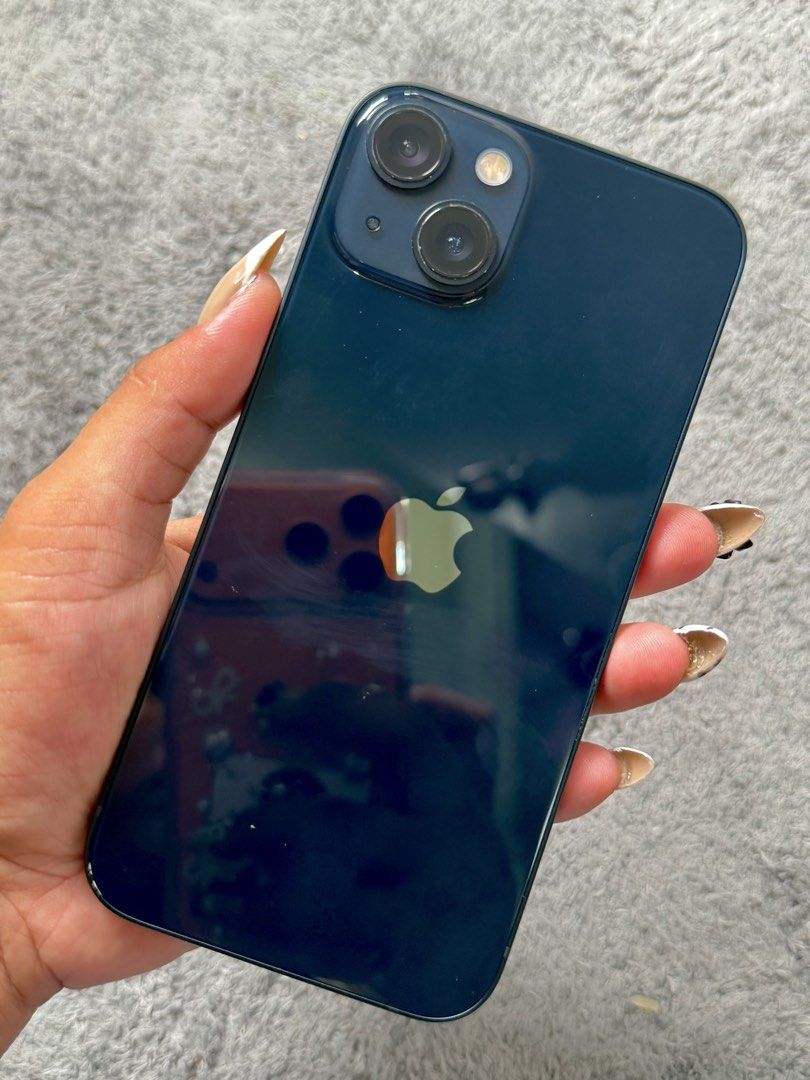 iPhone 13 128gb no issue (Category: iPhone 13 Series) located in Paranaque City. Submitted by hrdypcnz (Listing ID 1459726177, Image 3). Description:  iPhone 13 Gb: 128gb Color: Blue Batt health: 92% Superb Condition No issue Smooth and presentable like brandnew ✨ Unit and Case ₱18,000 NEGOTIABLE PA PO.