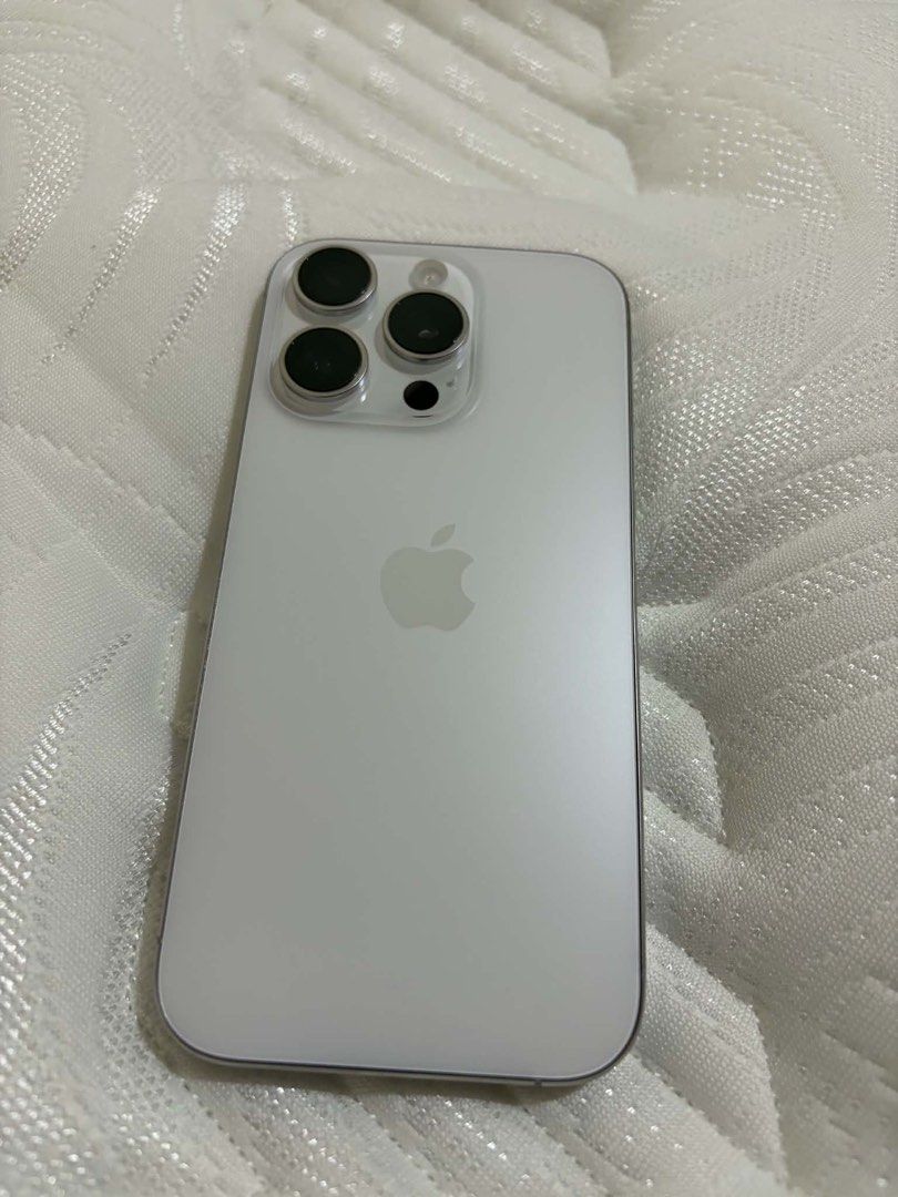 iphone 16 pro 128 gb (Category: iPhone 16 Series) located in Caloocan City. Submitted by minuteburger (Listing ID 1459807809, Image 1). Description: .