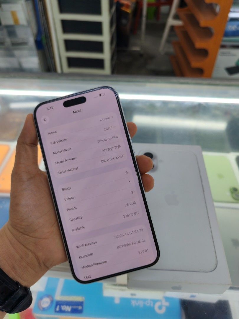 Iphone 16plus 256 ntc/92 bat/factory unlock (Category: iPhone 16 Series) located in Quezon City. Submitted by ronalynac40976 (Listing ID 1459695148, Image 3). Description: Iphone 16plus 256 ntc With box same serial/cord good condition💯 Pick up store in greenhills We accept swap/trade in We accept creditcardn Dm or call for fast transaction 09279500069/09425544556 Located @ Aquarium area stall no. Y-13 look for rona.