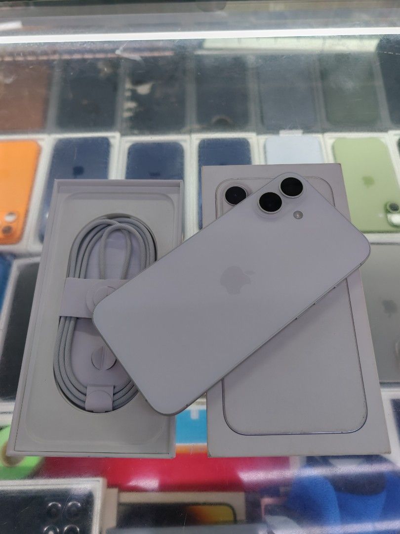 Iphone 16plus 256 ntc/92 bat/factory unlock (Category: iPhone 16 Series) located in Quezon City. Submitted by ronalynac40976 (Listing ID 1459695148, Image 2). Description: Iphone 16plus 256 ntc With box same serial/cord good condition💯 Pick up store in greenhills We accept swap/trade in We accept creditcardn Dm or call for fast transaction 09279500069/09425544556 Located @ Aquarium area stall no. Y-13 look for rona.