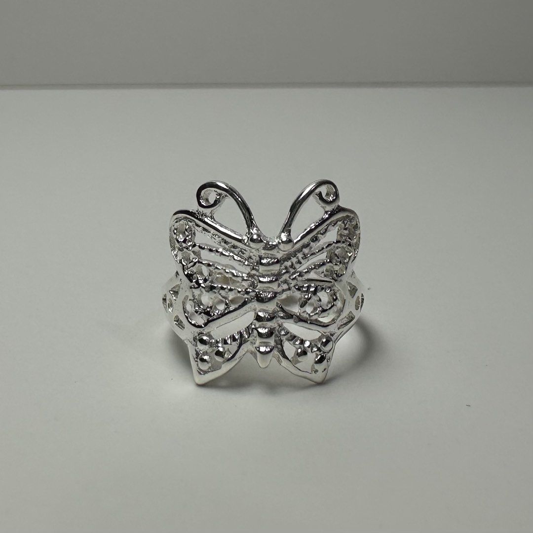 italy silver small butterfly adjustable ring 1.4g (Category: Rings) located in Pakil. Submitted by primrosehearts (Listing ID 1459787494, Image 1). Description: authentic 925 italy silver with stamping hypoallergenic size: adjustable grams: 1.4g.