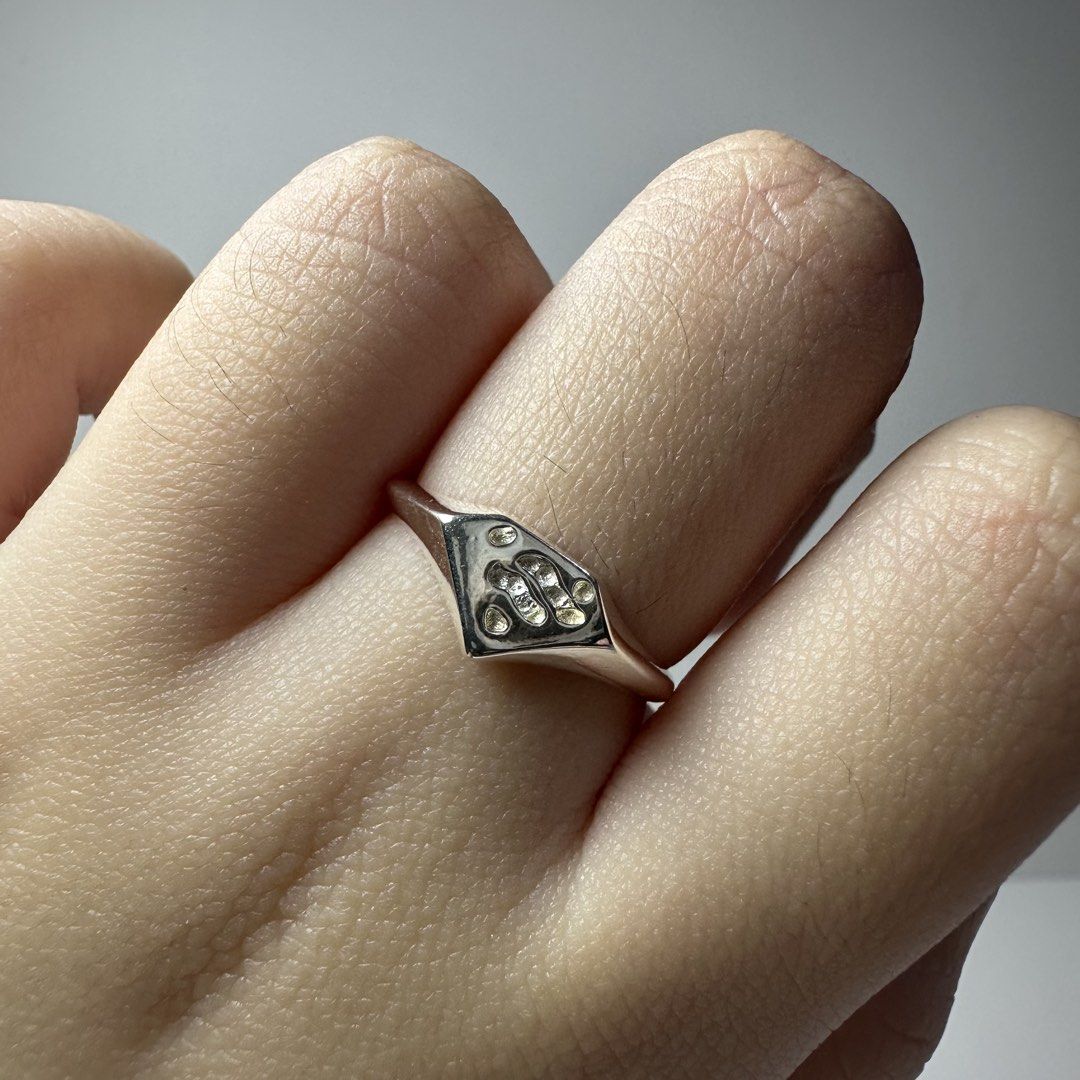 italy silver superman adjustable ring 1.6g (Category: Rings) located in Pakil. Submitted by primrosehearts (Listing ID 1459861654, Image 3). Description: authentic 925 italy silver with stamping hypoallergenic size: adjustable grams: 1.6g.