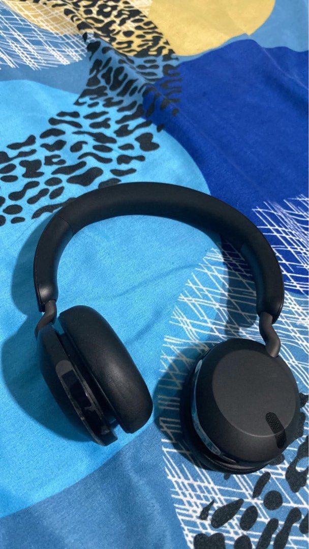 Jabra Elite 45h lightly used. (Category: Headphones & Headsets) located in Cainta. Submitted by mjpanopio110509 (Listing ID 1459815362, Image 2). Description: The Jabra Elite 45h is a lightweight, on-ear wireless Bluetooth 5.0 headphone featuring 40mm dynamic drivers and an exceptional battery life of up to 50 hours. .