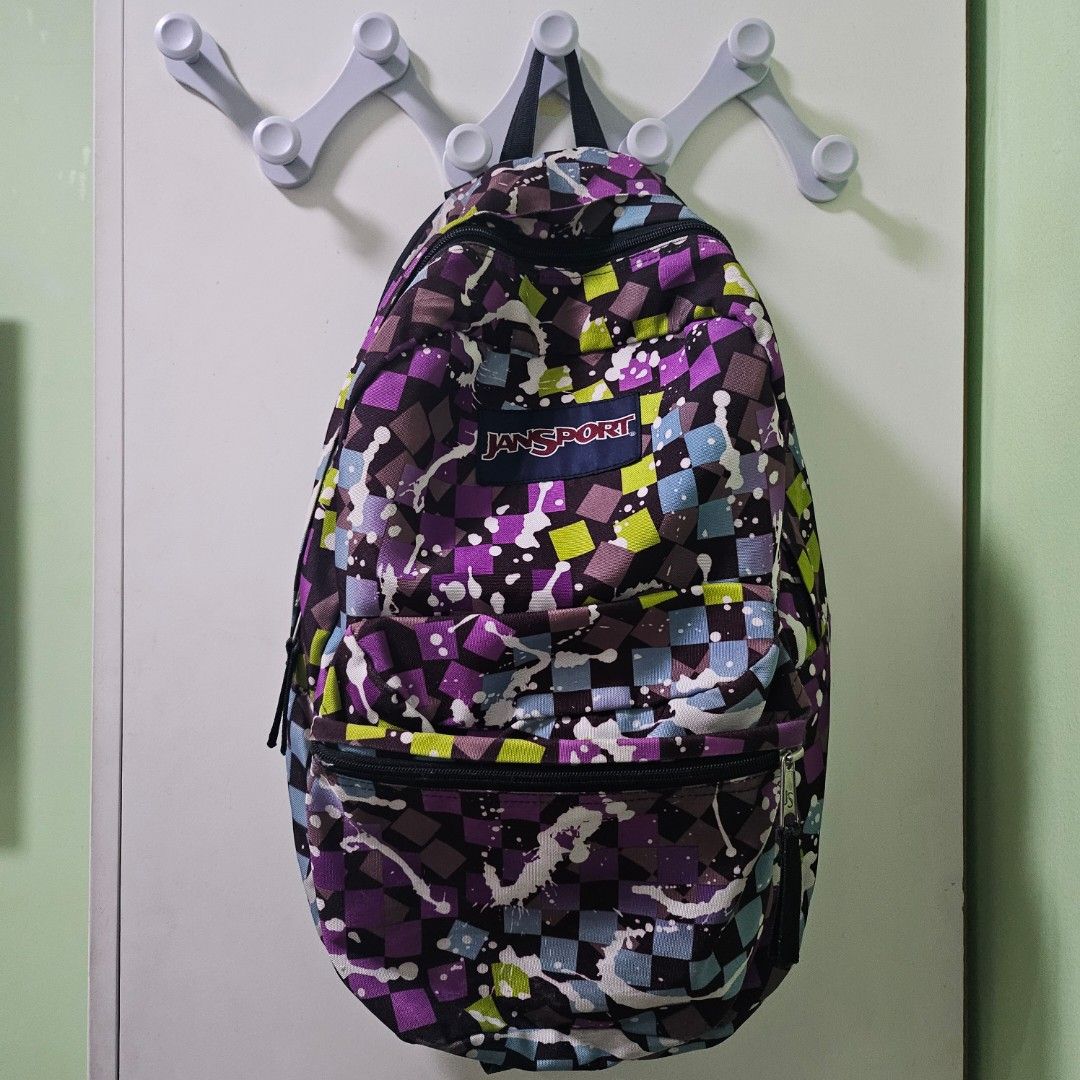 Jansport - Colorful Geometric Pattern Backpack (Category: Backpacks) located in Quezon City. Submitted by al1en_rob0t (Listing ID 1459788438, Image 1). Description: PRICE: ₱1,250 EACH How to Order: Please message me with the item number you want to purchase or a screenshot of the item. Details: • MOD: LBC, J&T, SDD (shipping fee shouldered by buyer) • MOP: GCash / MariBank.