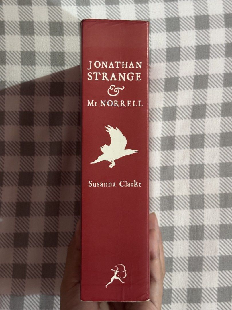 Jonathan Strange & Mr. Norrell by Susanna Clarke (Category: Storybooks) located in Bulacan. Submitted by loislib (Listing ID 1459830734, Image 2). Description: Jonathan Strange & Mr. Norrell Susanna Clarke UK Paperback Bloomsbury Publishing Lightly used Slight spine creasing Some dirt in point edges No foxing/writings/annotations ₱400 mop: gcash loc: baliuag, bulacan.