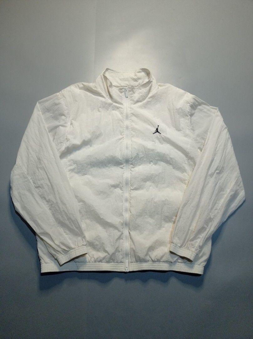 Jordan (Category: Hoodies) located in Manila. Submitted by 1christiannnnnn (Listing ID 1459712297, Image 2). Description: Jordan Pullover script Xl on tags Excellent condition ✅ Color rate 10/10 Issue None As new 🥶 24 Width 28 Length 📥📥📥.