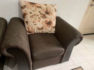 (Category: ) located in . Submitted by aincl94-0 (Listing ID 1459775212, Image 1). Description: .