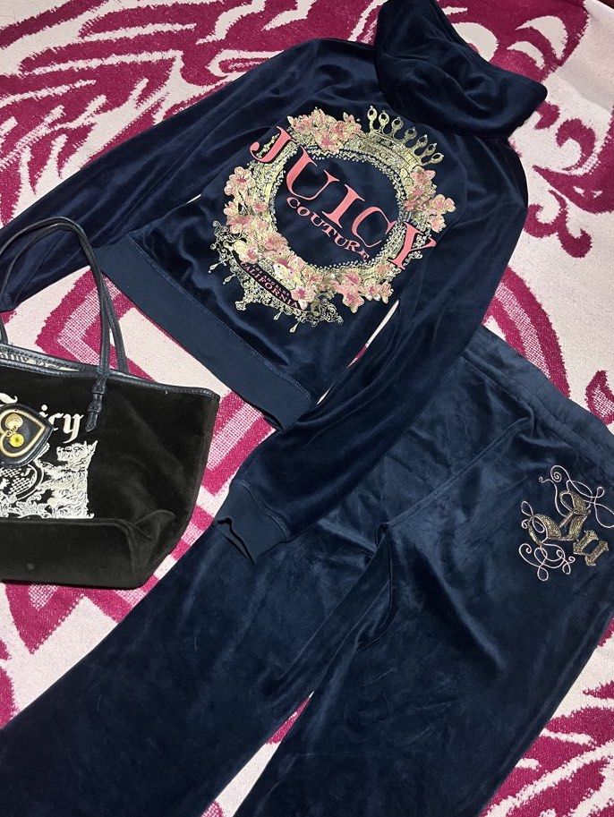 Juicy Couture Tracksuit Set (Category: Sets or Coordinates) located in Naga. Submitted by it_station (Listing ID 1459813189, Image 2). Description: nfs bag.