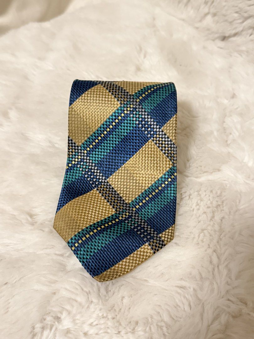 Kenzo Neck Tie (Category: Luxury Accessories) located in Cavite. Submitted by _solidolo (Listing ID 1459823002, Image 1). Description: .