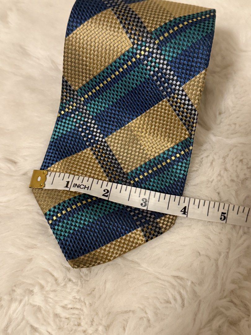Kenzo Neck Tie (Category: Luxury Accessories) located in Cavite. Submitted by _solidolo (Listing ID 1459823002, Image 2). Description: .