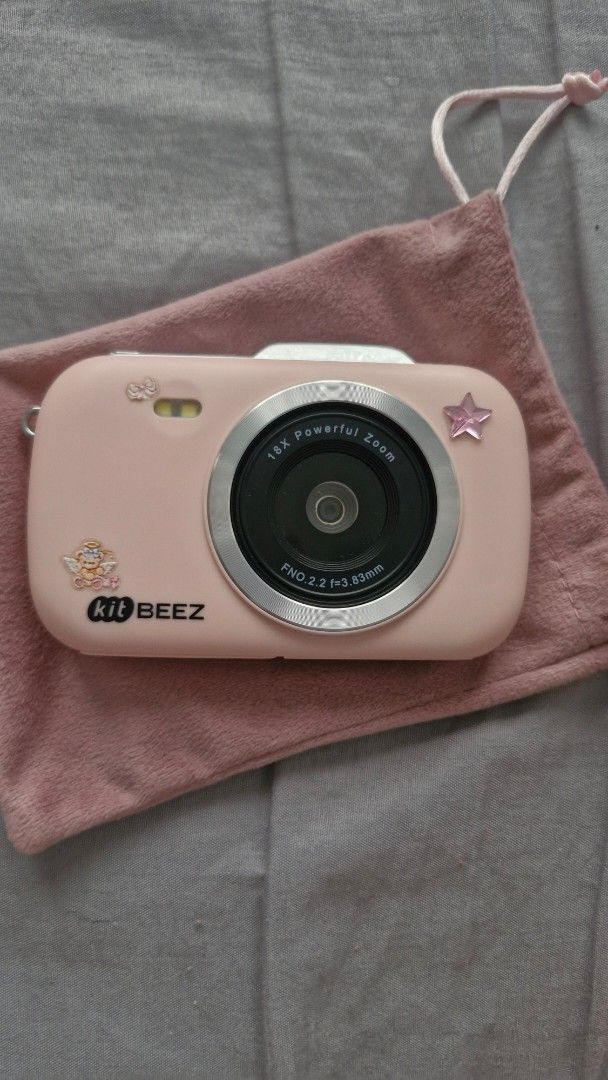 KitBeez 5K Digital Camera with 18x Zoom (Category: Cameras) located in Bulacan. Submitted by kasseuu (Listing ID 1459785793, Image 1). Description: ♡ like new condition ♡ comes with a charger cord and sd card ♡ 64 mp with 18x zoom ♡ fully functional flash.