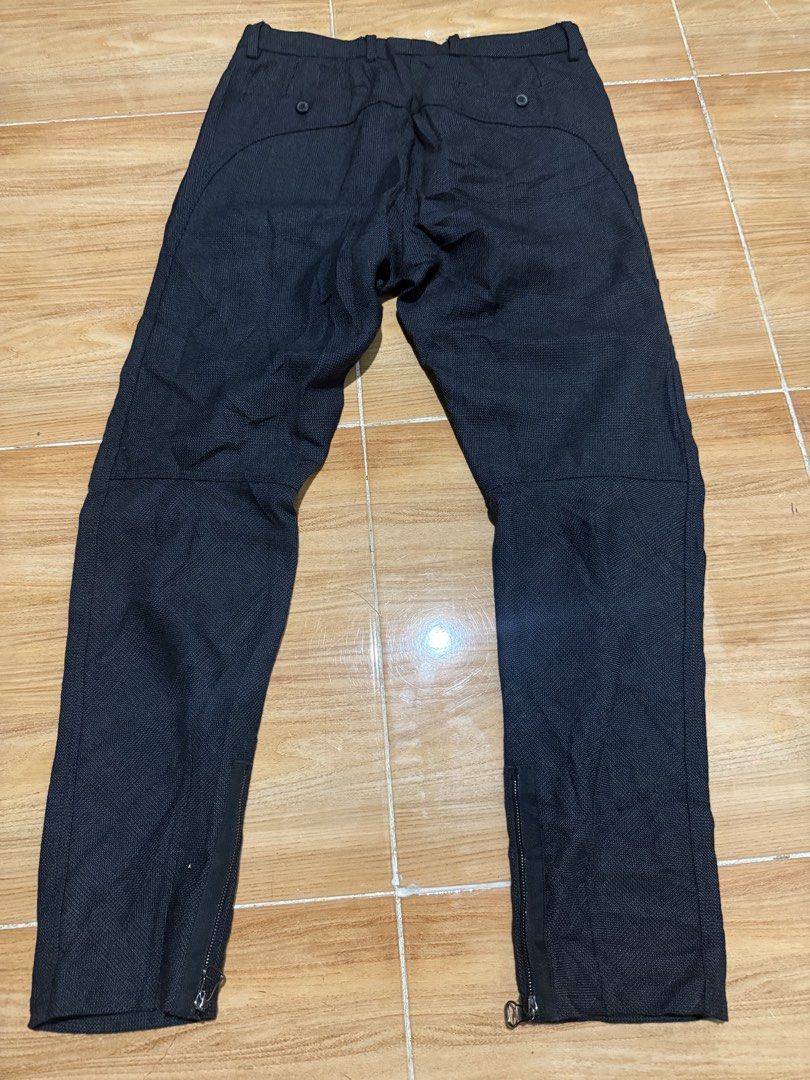 Lanvin mens trouser pants (Category: Trousers) located in Surallah. Submitted by evanskie021890 (Listing ID 1459826511, Image 2). Description: Lanvin trouser pants As new No issue 10/10 color rate Size 48 7500 Waist 32-33 Leg opener 12 Length 39 Hem 6.5.