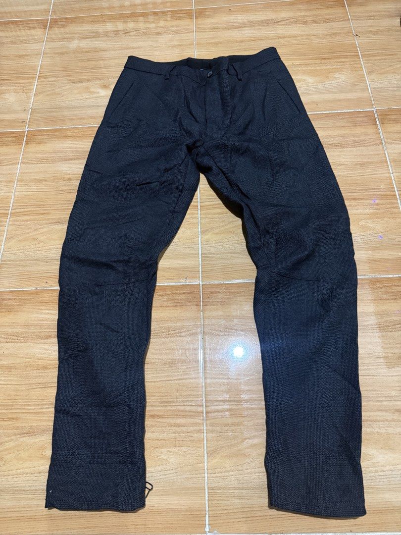 Lanvin mens trouser pants (Category: Trousers) located in Surallah. Submitted by evanskie021890 (Listing ID 1459826511, Image 1). Description: Lanvin trouser pants As new No issue 10/10 color rate Size 48 7500 Waist 32-33 Leg opener 12 Length 39 Hem 6.5.