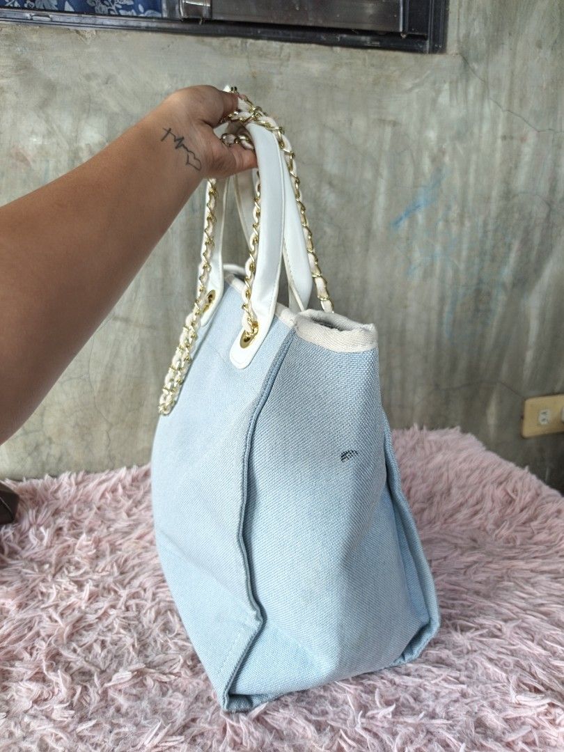 Large OTG denim mix leather (Category: Shoulder Bags) located in Manila. Submitted by ukay-ukaybylyn (Listing ID 1459708467, Image 3). Description: good condition💯 large size ang flaws nasa 2 last picture pero natatanggal yan need wash lang.