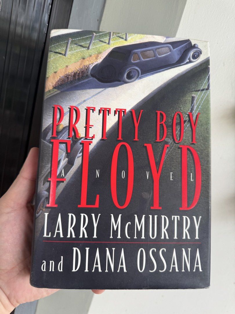 LARRY MCMURTRY books (Category: Storybooks) located in Jaen. Submitted by jud24 (Listing ID 1459717801, Image 3). Description: Titlea and Condi 300-Buffalo Girls Large HB : min creases on Dusk cover 350 - Pretty Boy Floyd Large Hb like new 150-Moving On : mmpb tanning /creases 300 - Comanche MMPB ( book series of LONESOME DOVE) .
